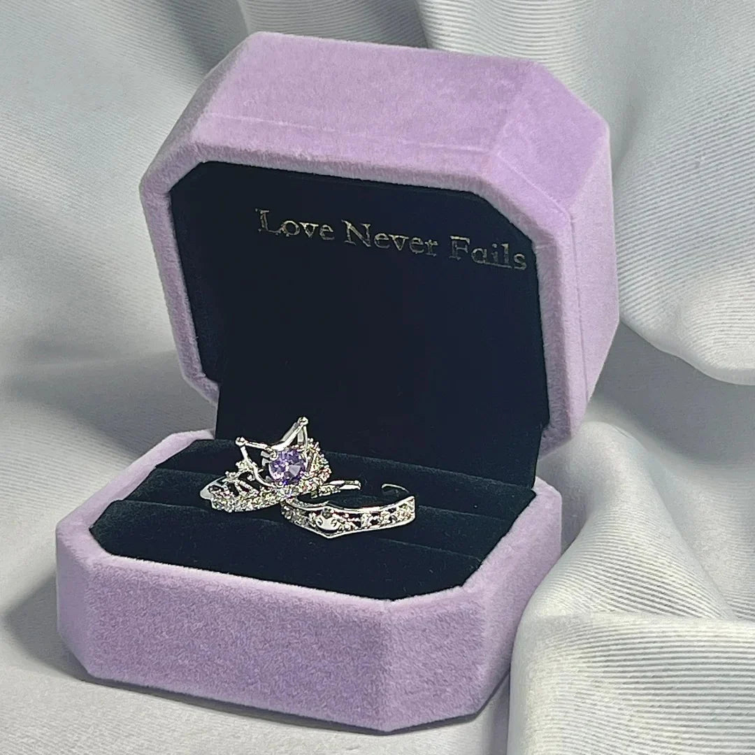 Kuromi "Love Never Fails"
Ring Set Gift